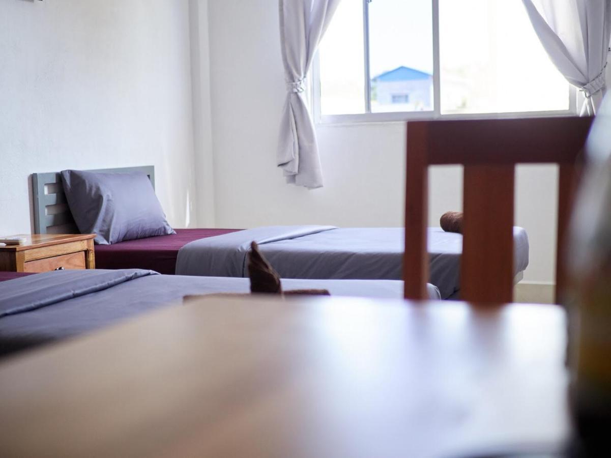 Sevenstars Hostel Сиханоуквил Екстериор снимка
